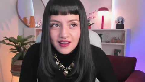 Nahia INDEPENDENT MODEL P online show from February 21, 6:31 pm