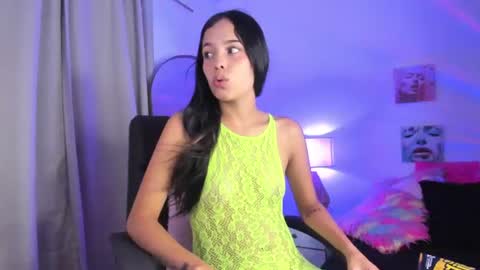 nahiara_santana online show from June 26, 3:33 am