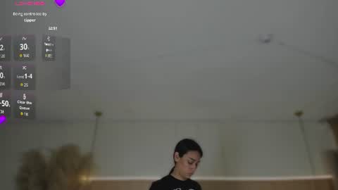 Snapshot of nahimithompson chatting on July 14, 7:19 pm Nahimi online show from July 14, 7:19 pm
