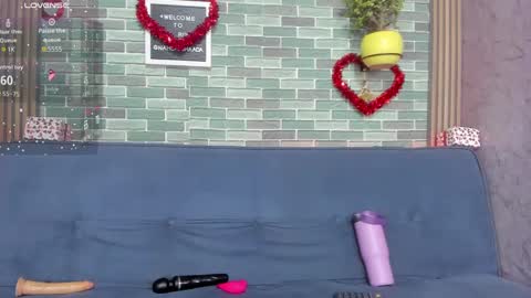 Snapshot of nahlaghaada chatting on September 23, 12:02 am Nahla online show from September 23, 12:02 am