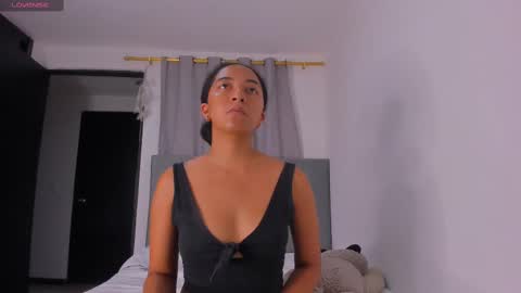 Laura online show from February 25, 12:58 am