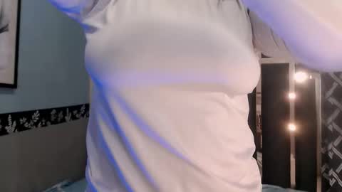 Snapshot of nahomi_tyler chatting on October 5, 12:20 am Nahomy online show from October 5, 12:20 am