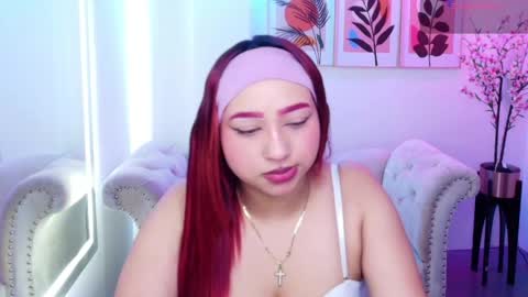 Snapshot of nahomi_velmont chatting on May 1, 7:07 pm nahomi_velmont online show from May 1, 7:07 pm