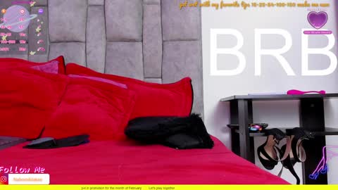 Snapshot of nahomiblakee chatting on February 9, 1:11 am Nahomi Carol online show from February 9, 1:11 am