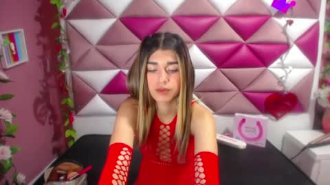 NahomiConnorr online show from January 17, 4:04 pm