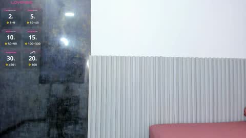 nahomy_park online show from May 16, 12:04 pm