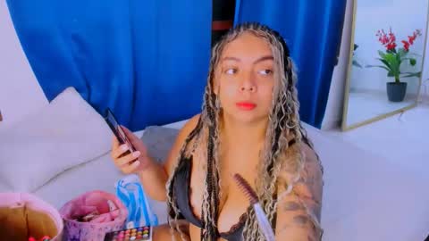 Snapshot of nahomy_ryans chatting on October 17, 9:01 am Nahomy online show from October 17, 9:01 am