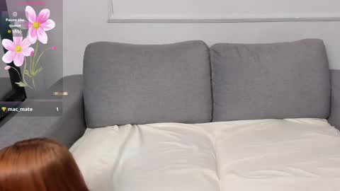 nahomycarterr online show from April 27, 11:41 am