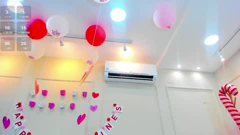 Snapshot of nahomygrey_ chatting on February 17, 11:31 pm Nahomy online show from February 17, 11:31 pm