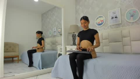 Snapshot of naia_cox chatting on May 25, 3:34 am naia_cox online show from May 25, 3:34 am