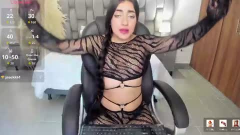 naiah_blue online show from July 1, 9:03 pm