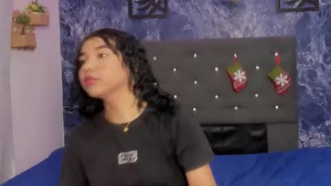 Snapshot of naileth_ chatting on November 12, 12:49 pm NAILETH online show from November 12, 12:49 pm