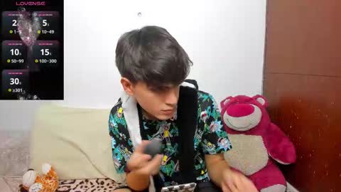  N A I M T H E  K I N G  online show from February 9, 12:58 am