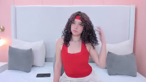 N A I R A online show from June 19, 9:51 pm