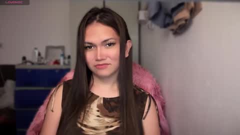 MARY MAE online show from March 9, 1:42 am