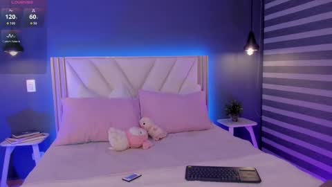 Naisha Ford online show from February 17, 4:53 am