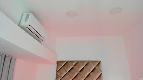 Snapshot of nakamura_san chatting on January 14, 11:42 am INSTAGRAM  m2221     online show from January 14, 11:42 am