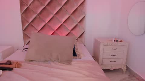 Snapshot of nakamura_san chatting on January 14, 2:43 pm INSTAGRAM  m2221     online show from January 14, 2:43 pm