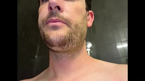 naked_man_1 online show from April 30, 8:37 pm