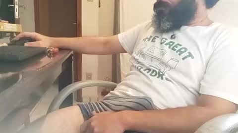 Snapshot of naked_writer chatting on October 14, 7:47 pm naked_writer online show from October 14, 7:47 pm