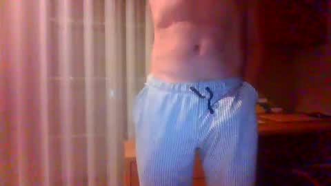 Snapshot of nakedcock5518782 chatting on July 1, 6:04 am nakedcock5518782 online show from July 1, 6:04 am