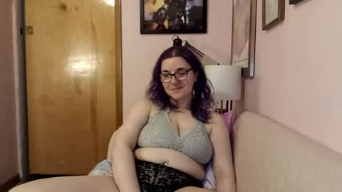 Lizzy online show from January 20, 9:13 am