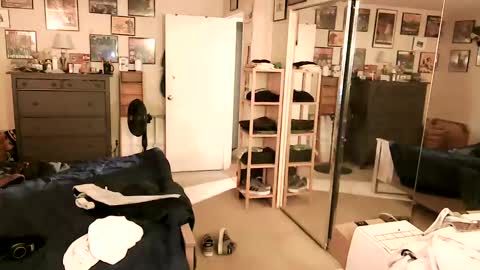 nakedmonkey online show from November 24, 12:10 am