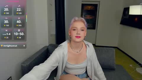 Snapshot of nakishacroshaw chatting on September 14, 11:09 am Kate online show from September 14, 11:09 am