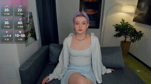 Snapshot of nakishacroshaw chatting on September 28, 11:59 am Kate online show from September 28, 11:59 am