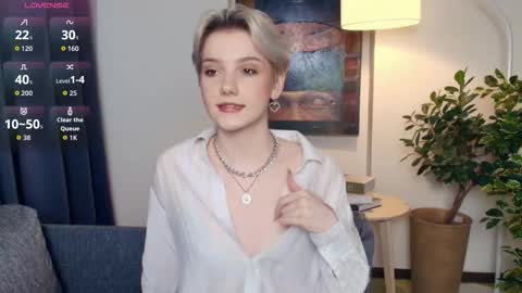 Snapshot of nakishacroshaw chatting on November 26, 1:01 pm Kate online show from November 26, 1:01 pm