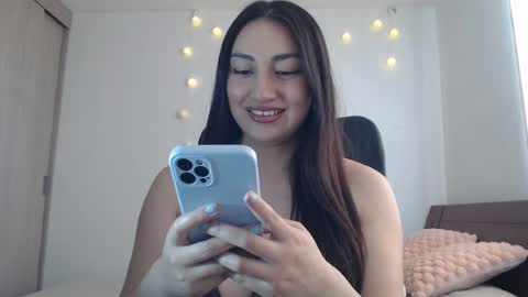 Snapshot of nala_foster chatting on July 7, 4:11 pm Nala online show from July 7, 4:11 pm