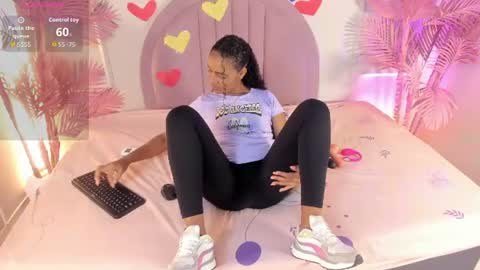 Snapshot of nalapalmer chatting on June 21, 7:38 pm nalapalmer online show from June 21, 7:38 pm