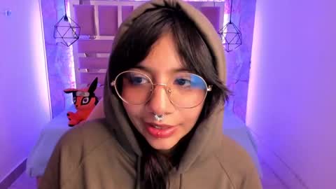 nami_usagi online show from December 11, 5:37 pm