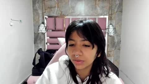 nami_usagi online show from December 26, 11:10 am