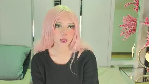     online show from March 17, 2:42 pm