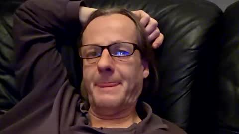 Snapshot of namorreyeb chatting on November 29, 6:33 pm namorreyeb online show from November 29, 6:33 pm