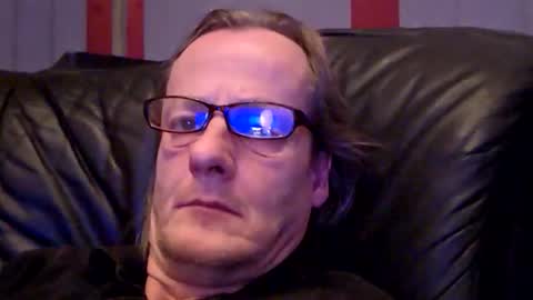 Snapshot of namorreyeb chatting on December 20, 6:48 pm namorreyeb online show from December 20, 6:48 pm