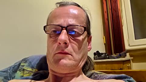 Snapshot of namorreyeb chatting on April 7, 6:25 am namorreyeb online show from April 7, 6:25 am