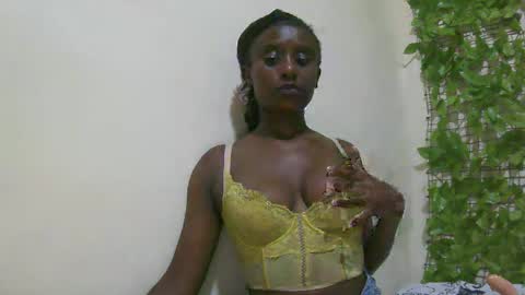Snapshot of nana2095 chatting on May 17, 8:49 pm nana2095 online show from May 17, 8:49 pm