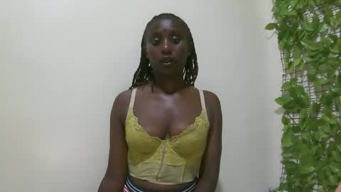 Snapshot of nana2095 chatting on May 26, 9:44 pm nana2095 online show from May 26, 9:44 pm