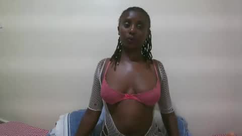 Snapshot of nana2095 chatting on June 11, 7:45 pm nana2095 online show from June 11, 7:45 pm