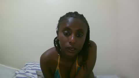 Snapshot of nana2095 chatting on June 25, 5:12 am nana2095 online show from June 25, 5:12 am