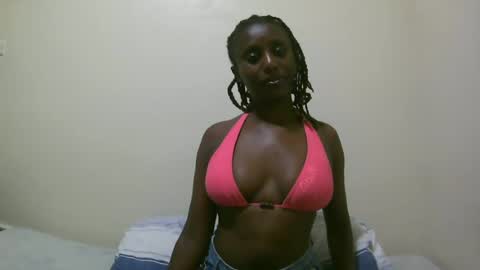 Snapshot of nana2095 chatting on June 30, 11:28 pm nana2095 online show from June 30, 11:28 pm