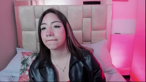 Nana online show from December 21, 3:35 am