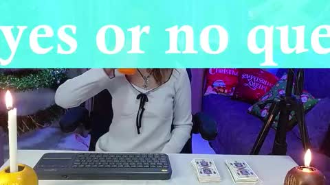 Snapshot of nana_unrecognizable1 chatting on December 2, 7:42 pm nana online show from December 2, 7:42 pm