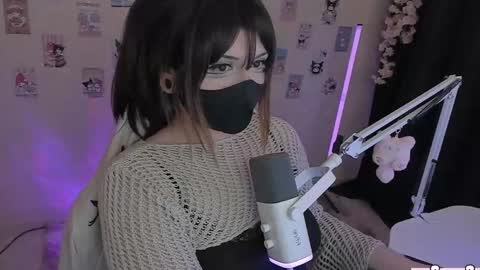 Snapshot of nanamin27 chatting on June 1, 11:50 pm Nanamin online show from June 1, 11:50 pm