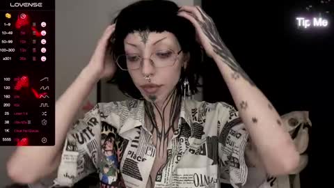 Snapshot of nananevaeragain chatting on January 6, 4:02 pm Nana online show from January 6, 4:02 pm