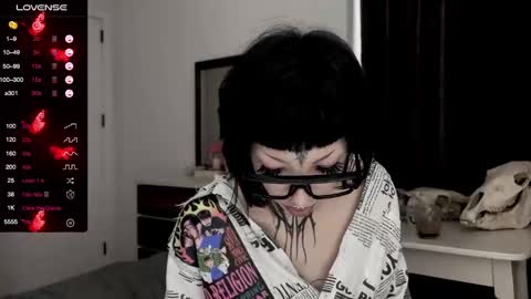 Snapshot of nananevaeragain chatting on January 11, 9:04 am Nana online show from January 11, 9:04 am