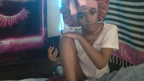 nanaonn online show from November 21, 5:33 pm