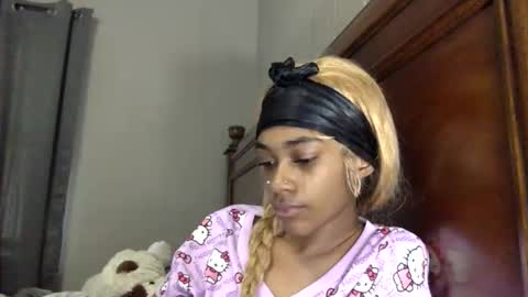 nanaonn online show from February 18, 4:03 pm